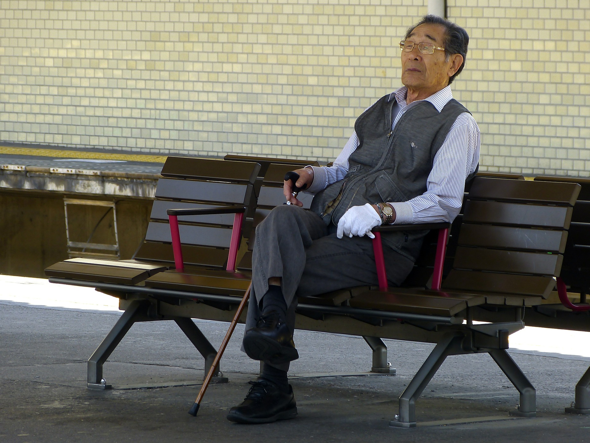 对退休后财务稳定的担忧促使日本人转向私人养老金